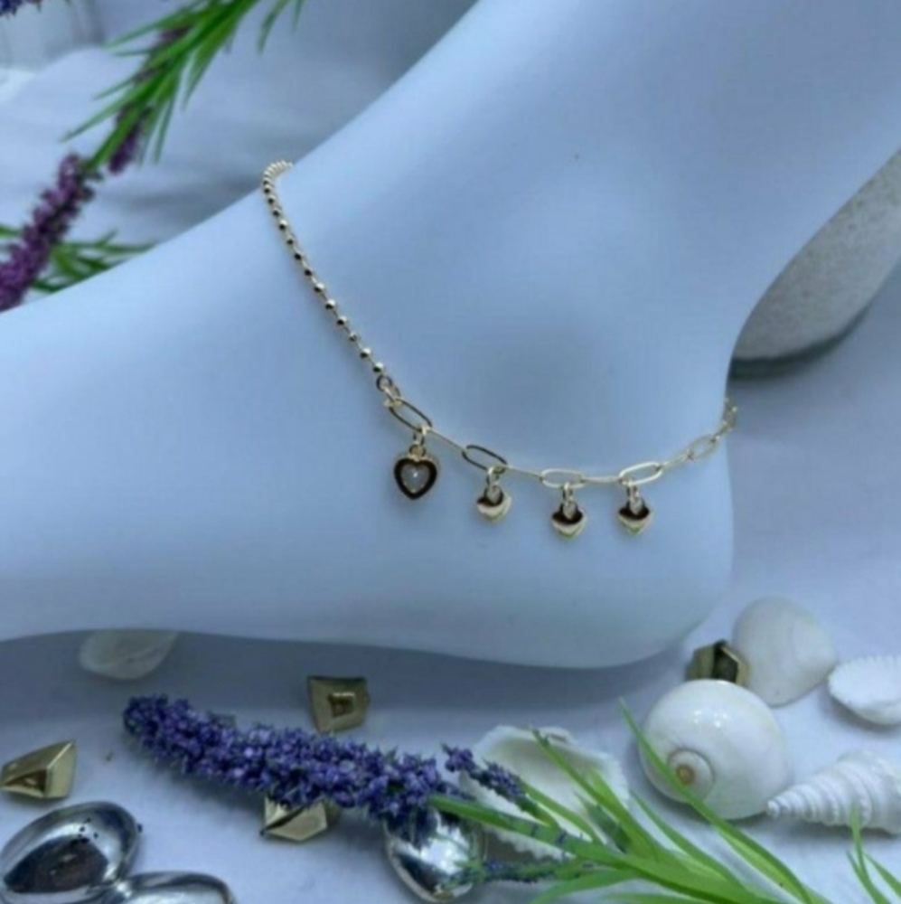 Gold anklet